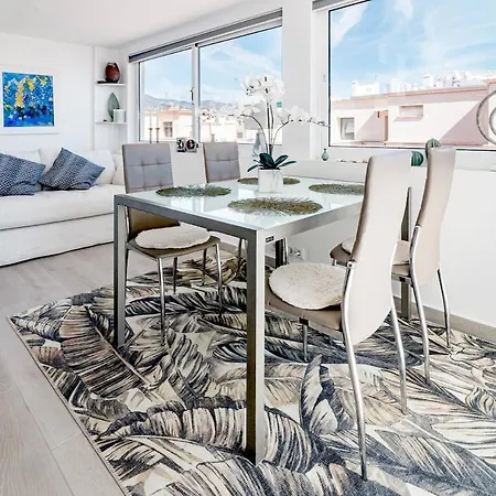 Victoria Blu Ref #95 Apartment *